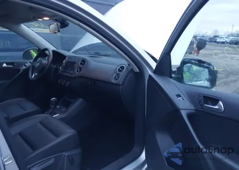 2016 Volkswagen Tiguan Se from USA, damaged, VIN WVGAV7AX6GW522676